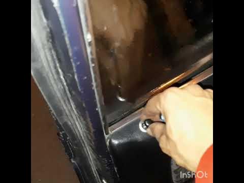 как открыть волгу 31105 без ключа