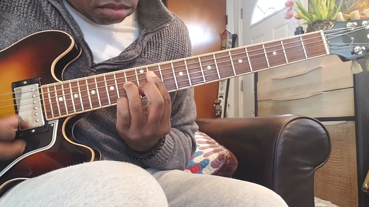 Gibson es 339 versus Les Paul