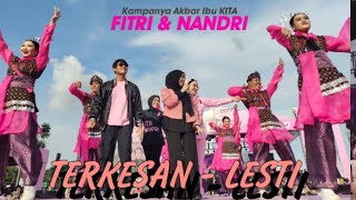 TERKESAN - LESTI LIVE PALEMBANG (BKB) DALAM ACARA KAMPANYE AKBAR IBU NEGARA IBU FITRI & NANDRI