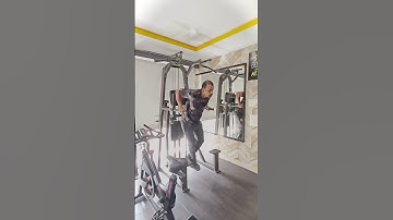 PARALLEL BAR DIPS. #parallelbardips #fitnesseverywhere #fitnessmotivation