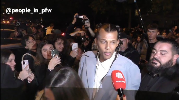 Stromae arriving for the Louis Vuitton Fall-Winter 2015/2016 Ready