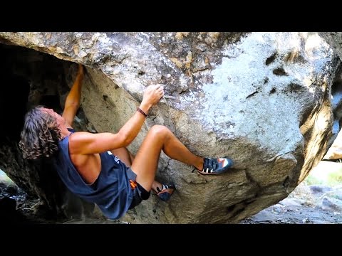 Day 37 Bouldering East Coast of Australia Rock Climbing [Gymnastic Bodies Challenge]