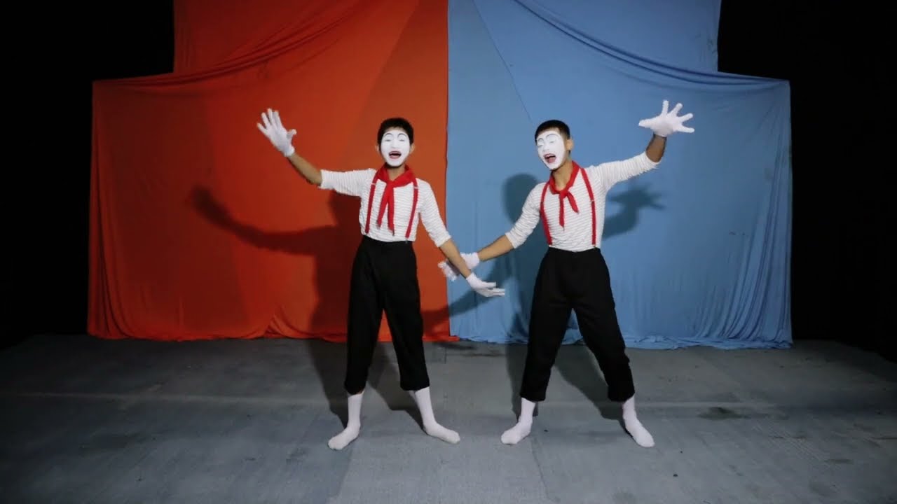 Kudus Muhammad Hafiz Irsyad Alifa dan Muhammad Rizqi Pantomim FLS3N SMP 2025