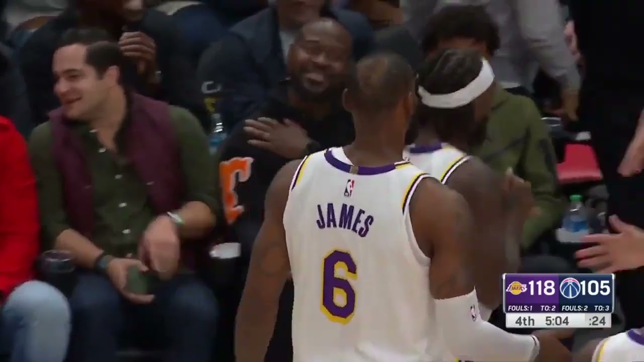 AD throws a ferocious lob from Lebron for 48 points!