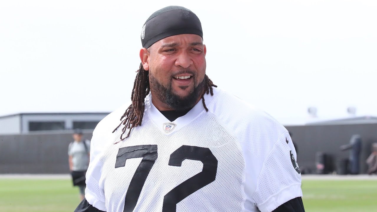 Donald Penn Discusses Rookie Tackles Kolton Miller And Brandon Parker