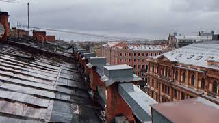 Экскурсия по крышам в дождь!