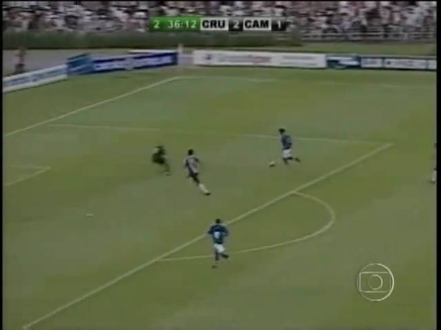 Brasília 1960: Empate 2-2 Uberlândia 2010: Atlético 4-3 Lo Montevideo 2009:  Cruzeiro 4-2 Ipatinga 1996: Atlético 2-1 2005: Empate 1-1 2006: Empate 0-0  Sete Lagoas 2010: Cruzeiro 1-0 2011: Atlético 4-3 Atlético 2-1 Cruzeiro 2-0  Cruzeiro 2-1 Cruzeiro 6-1