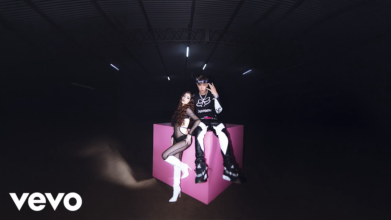 Martinwhite, Katteyes - POLLYPOCKET (Video Oficial)