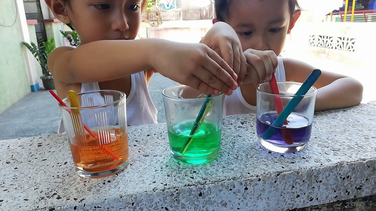 Twins' cute reaction on color changing water experiment. - YouTube