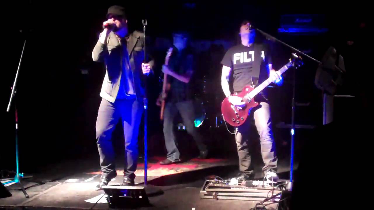 Uncrowned @ Cafe Firenze  "Queen of New York"