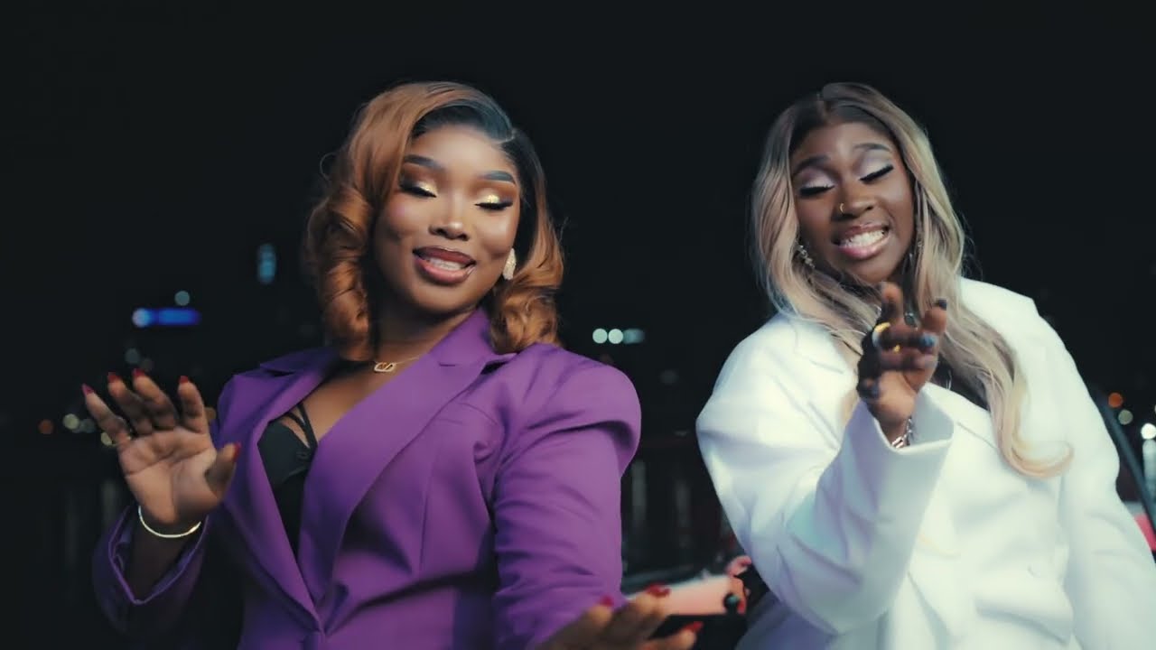 Mariam Ba LAGARÉ Feat Roseline Layo - Saramanba ( Clip Officiel)