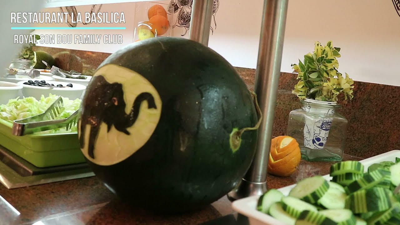 Restaurants in Hotel Royal Son Bou Family Club Menorca, Spain