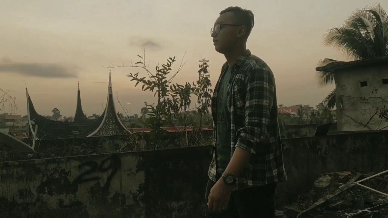 Cover_Bebaskan_Diriku_Armada - YouTube