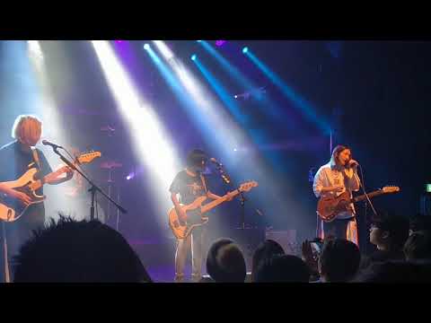 Tricot - E
