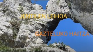 Jentilen Leihoa - Gazteluko Haitza - Sarabeko Haitza Desde La Piscina De Urdiain Ruta 104