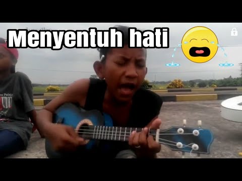 CURAHAN HATI ANAK PUNK . Dalam Sebuah Lagu .pengamen Cilik Keren