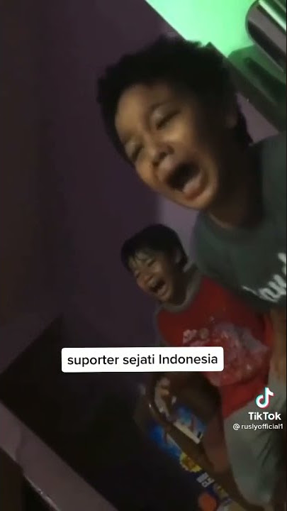 adek ini suporter sejati sampai menangis Indonesia #timnas indonesia #vinal