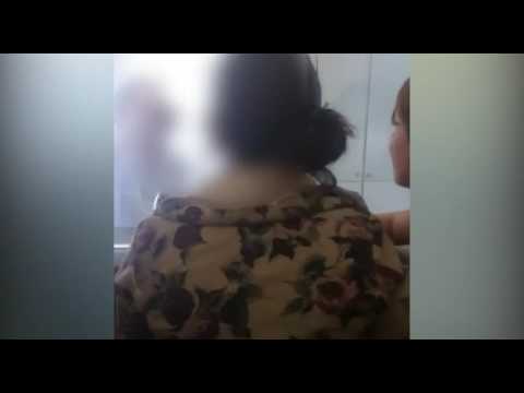 موظفة ببلدية ميتيال فيل حش ش على مواطنة فيديو