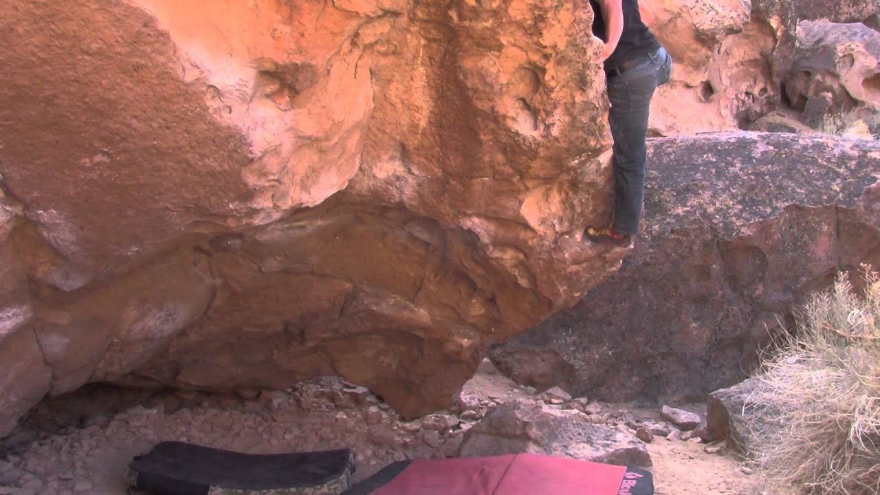 Bouldering JugStart to Acid Wash Right V7 YouTube