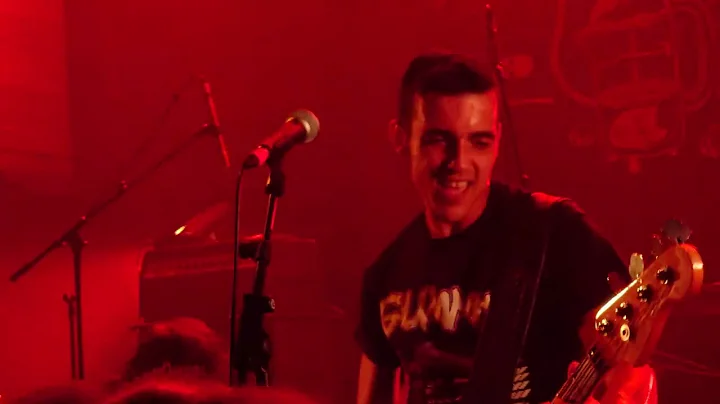 Jodie Faster - We All Bleed Red + Pressure - Paris...