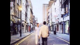 Roll With It - Oasis