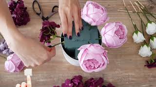 Создание композиции из мыльных цветов: роз, пионов, гортензий и хризантем.