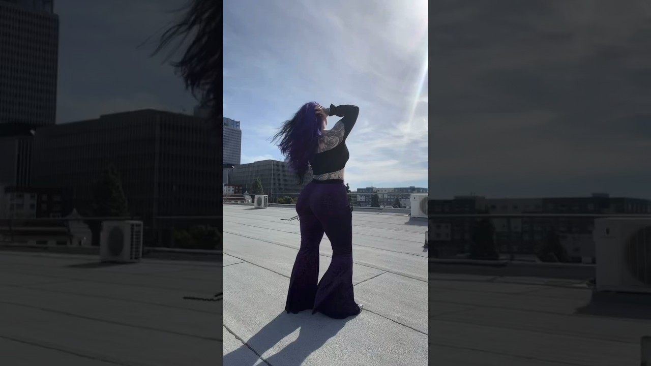 I just could not get this one right but here u go😂🖤