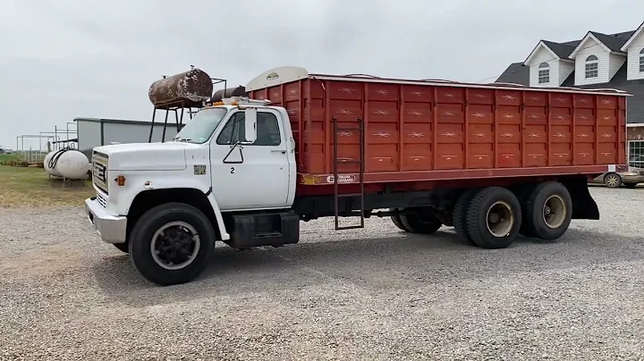 Entz Auction & Realty – Lot 510 - 1979 Chevy C70 Truck