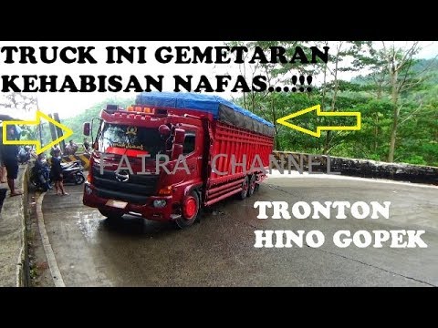 TERLALU MEMAKSA, TRUCK TRONTON HINO GOPEK GEMETARAN KEHABISAN TENAGA DI SITINJAU LAUIK