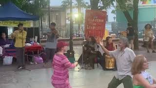 danses traditionnelles au cœur de la ville de Buenos Aires