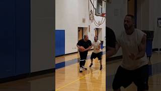 Magic In Men's League Making Plays #basketball#tmesports#bigmen#buckets#playmayer#pass#assist#leader