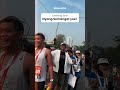 Kalau disemangatin kayak gini, lari lo makin kenceng nggak Fams? 🏃🏻💨 #Runhood #RunningConnect