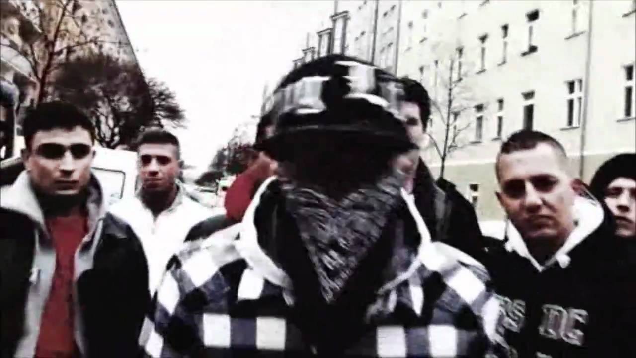 Aka Ausserkontrolle Aka Ausserkontrolle