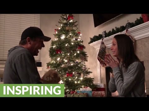 Man allergic to dogs surprises wife with puppy for Christmas