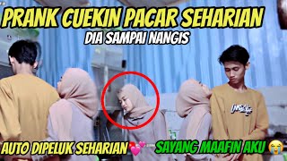 PRANK CUEKIN PACAR SAMPAI NANGIS,DIA MALAH PELUK MULU ! BIKIN BAPER