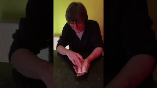 Hot Dog 3 Card Magic Trick