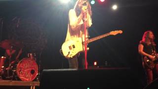 Mojo Workin (Cover)- Tyler Bryant & the Shakedown