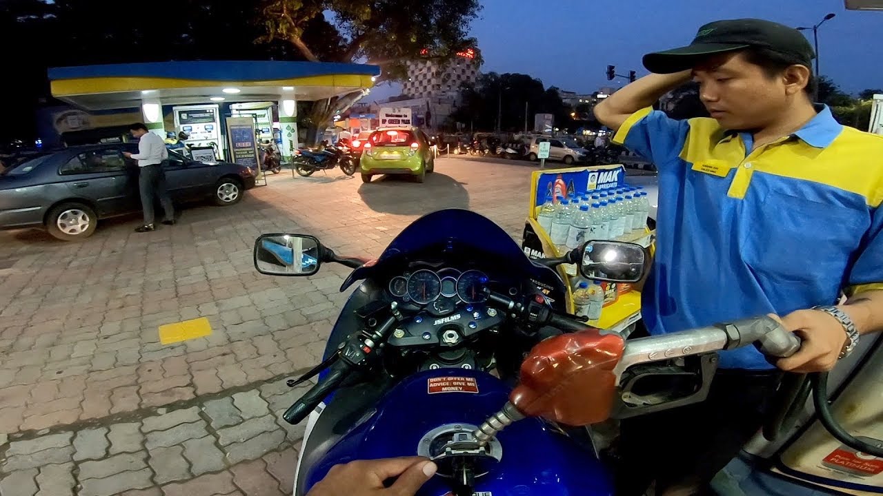 1 Liter Petrol @ Rs.103 | Moto Updates v0.1