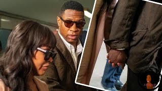 Jonathan Majors Shows Up HAND IN HAND With Meagan Good At Court Date Resimi