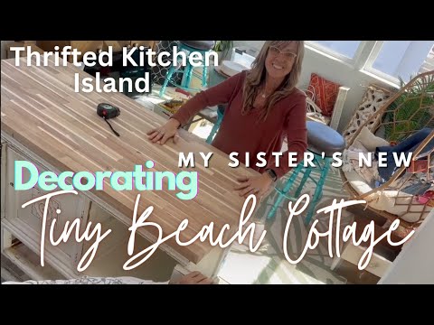 Decorating my sisters  tiny boho beach cottage,  thrifted  kitchen island and decor