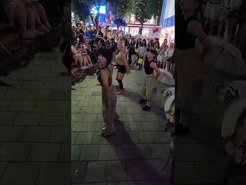 Kpop&amp;amp;JHKTV]Majesty in hongdae Shhh-KISS OF LIFE메이저스티 <strong>쉬</strong>#shorts