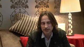 With Kids - Robert Carlyle Part 1 of 3