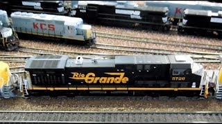 HO Scale: HUGE UP and KCS Grain Trains