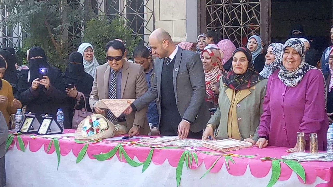 تكريم المتفوقين في مدرسة الصحابة الإسلامية بحلوان