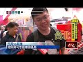 颱風假無風無雨　民眾衝百貨搶買鮭魚壽司、大批人潮宛如周年慶