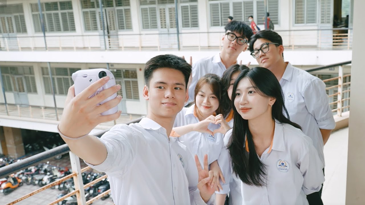 Khoảnh khắc Tri ân Khối 9 và 12 năm học 2024   2025 | Phim ngắn