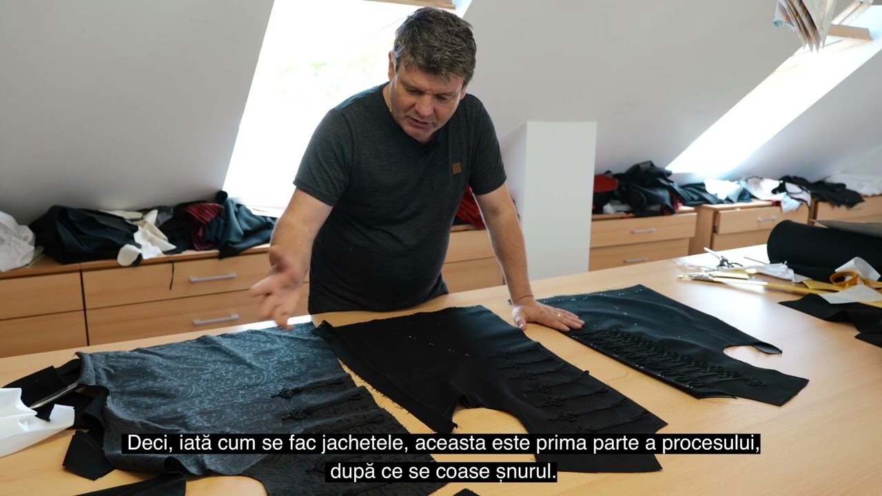 Confecționarea costumelor populare - Manufactura de costume populare din Bodoș