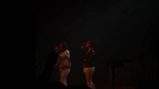 Tegan & Sara - Nineteen (Live)