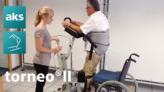Aufstehlifter Torneo Ii. Transfer Vom Rollstuhl Zum Bett. Hilfsmittel Für Die Pflege.