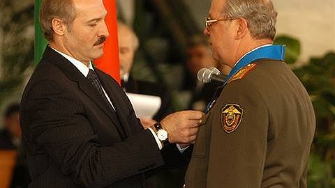 Social Media vs the Dictator - Clay Shirky